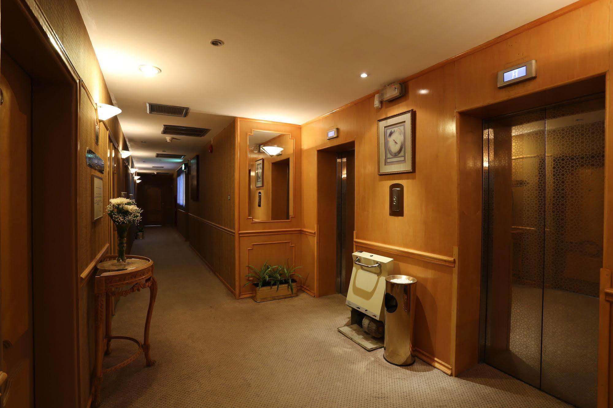 New Park Hotel Kuwejt Zewnętrze zdjęcie